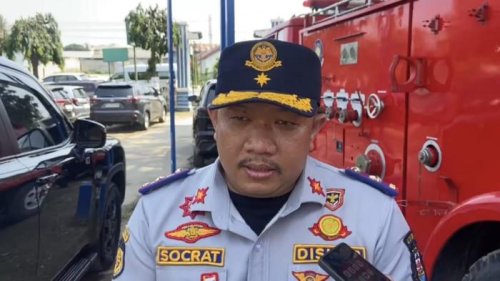 Kepala-Dinas-Perhubungan-Bandar-Lampung-Socrat-angkot-e1761106765163